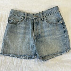 Everlane 90’s Relaxed Shorts